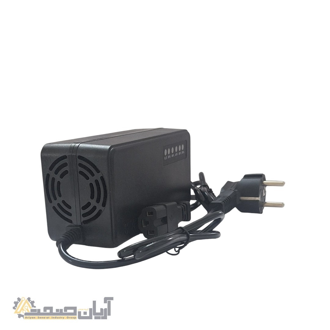  شارژر موتور برقی 60V20Ah – مدل 2025 / ولتاژ 74.5V ، جریان 2.8A 